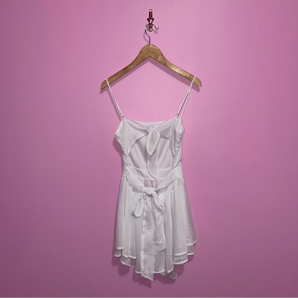 Lucy in the Sky‎ Romper Women's Large White Shimmer Ruffle Hem Tie-Back Dress - Picture 9 of 12